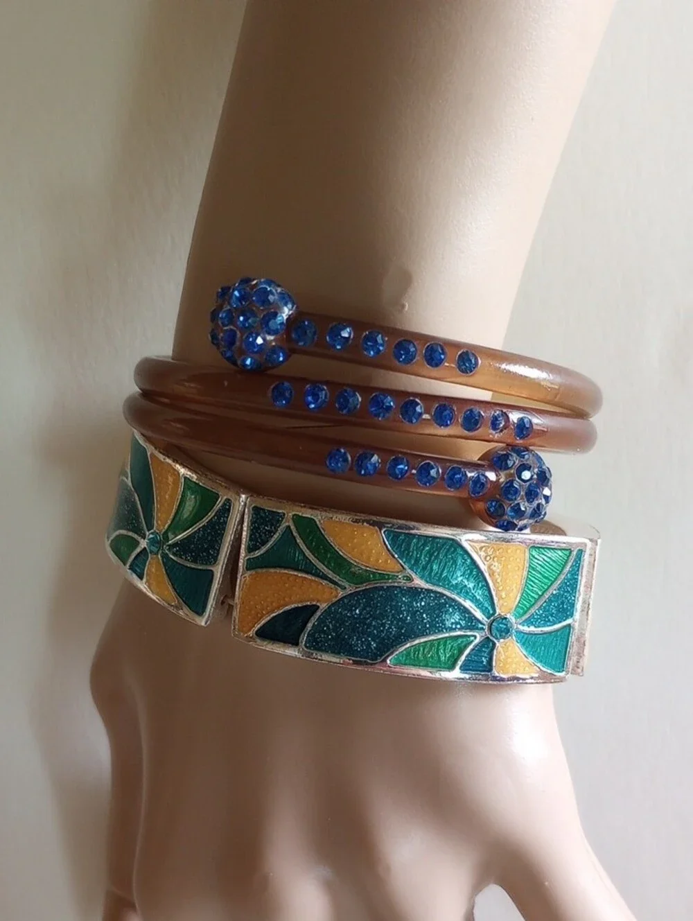 VINTAGE TWO BRACELETS SNAKE BANGLE , STRETCED ENAMEL LINKS  LOT